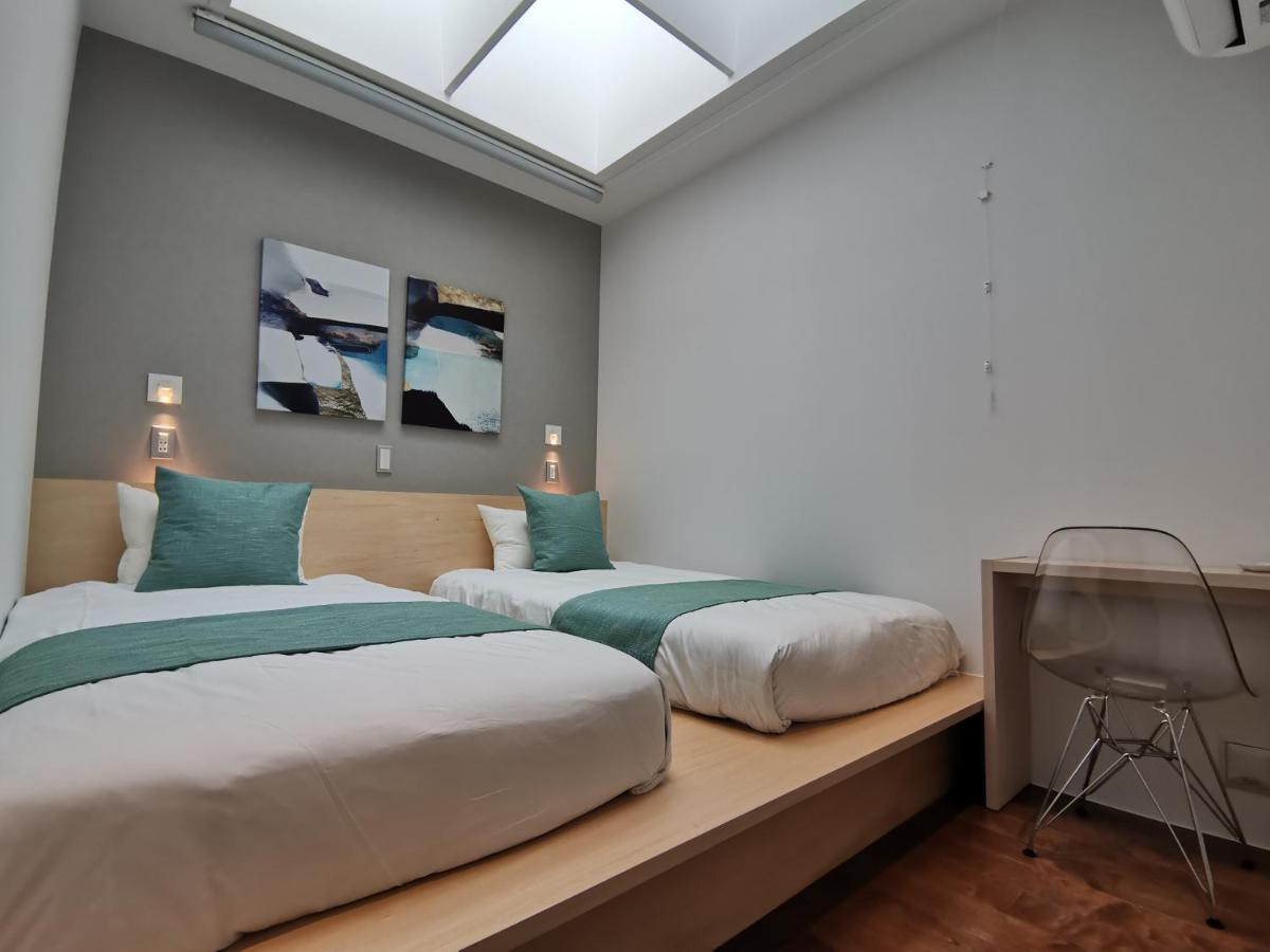 Shhotel 1フロア貸切り 広々2Ldk Naha Kültér fotó